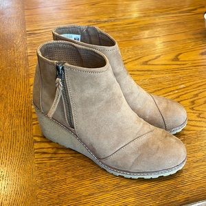 Toms Bootie Wedges